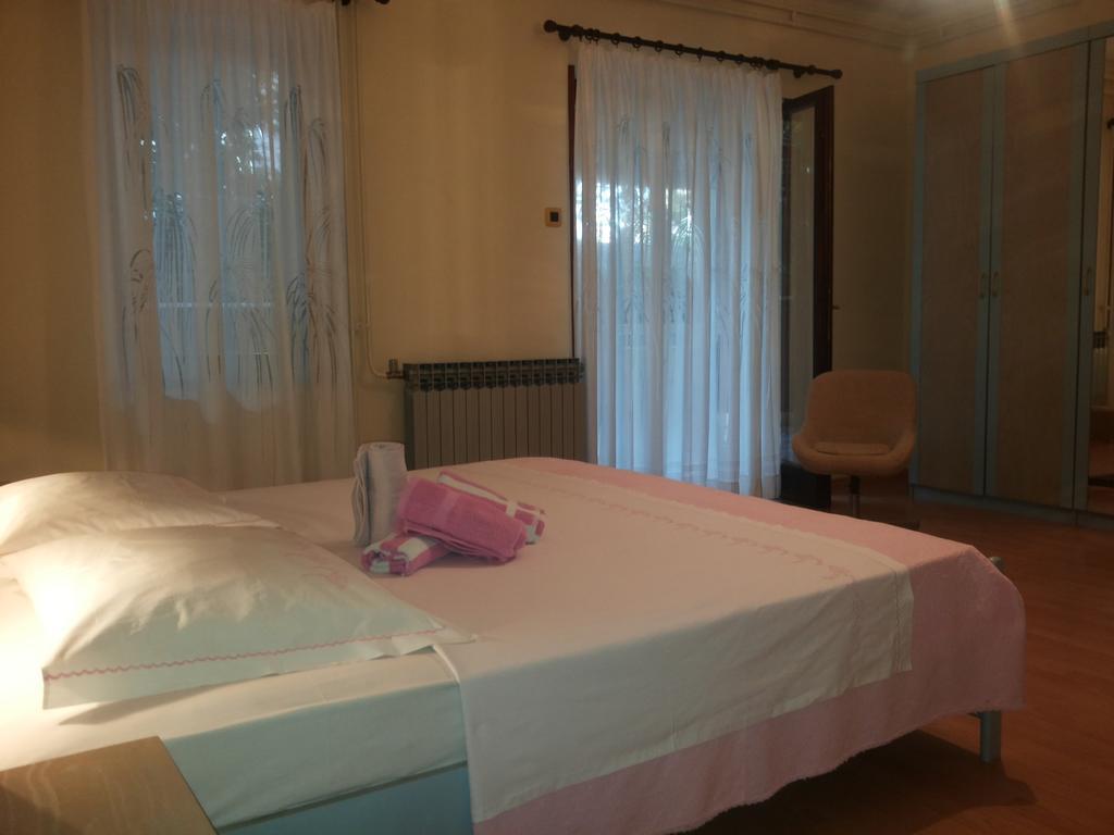 Bed & Breakfast Banjole Ruang foto