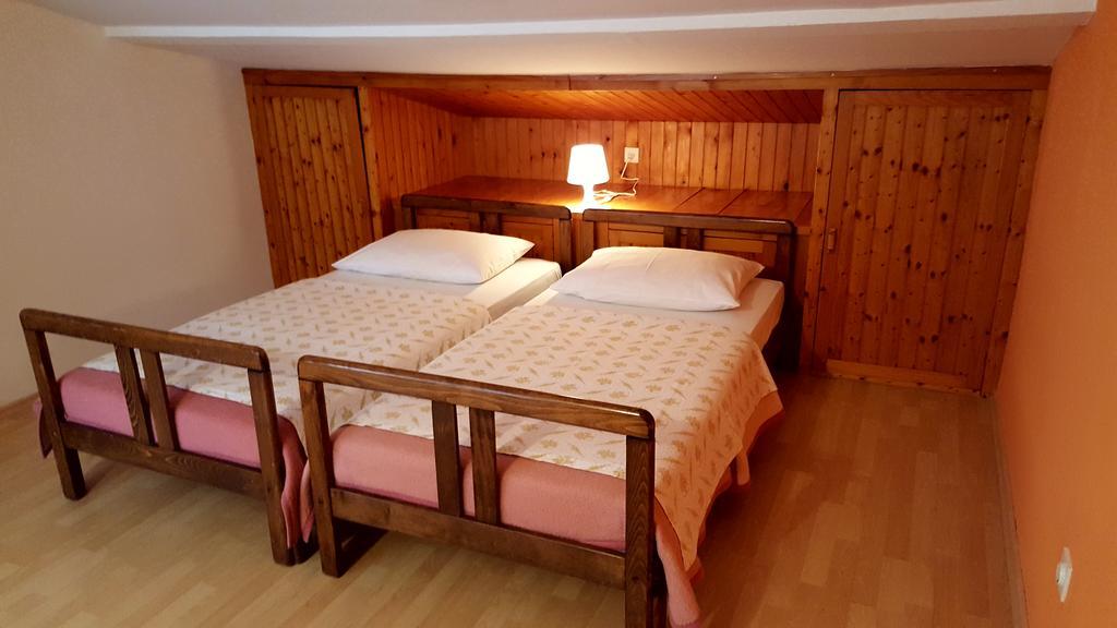 Bed & Breakfast Banjole Bagian luar foto